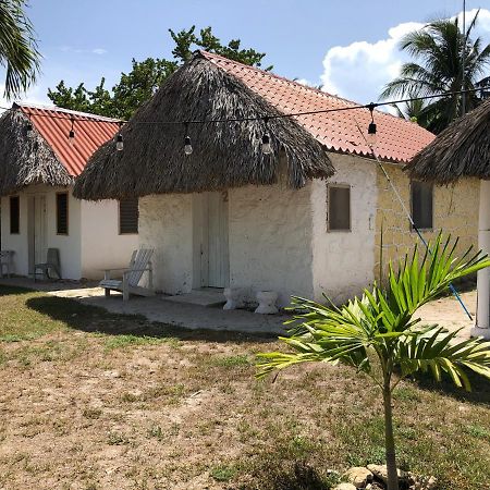 Cabana 7 Leguas, Casa Mama El Cuyo Hotel Exterior foto